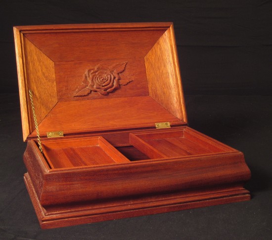 Jewelry box with rose