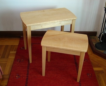 Nesting side tables
