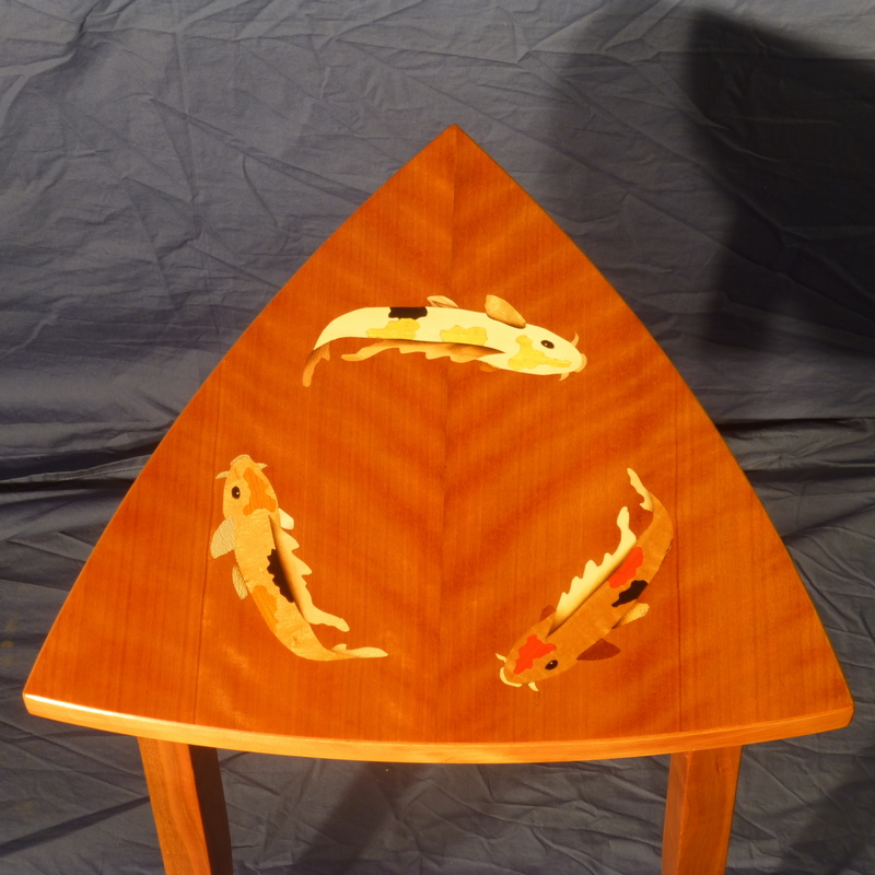 Wine glass table 85