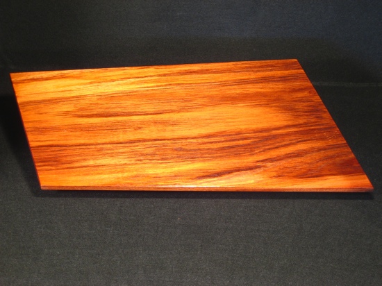 T28 - tray of acacia wood on black risers