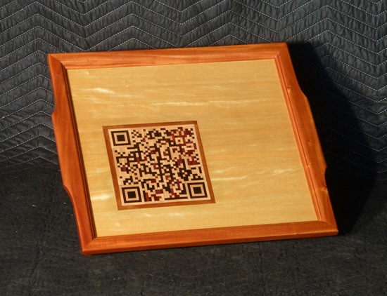 T45 -  tray of mahogany rim, satinwood plate and QR code with thoughtful quote
