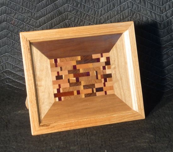 T49 -tray with oak rim and multiwood center